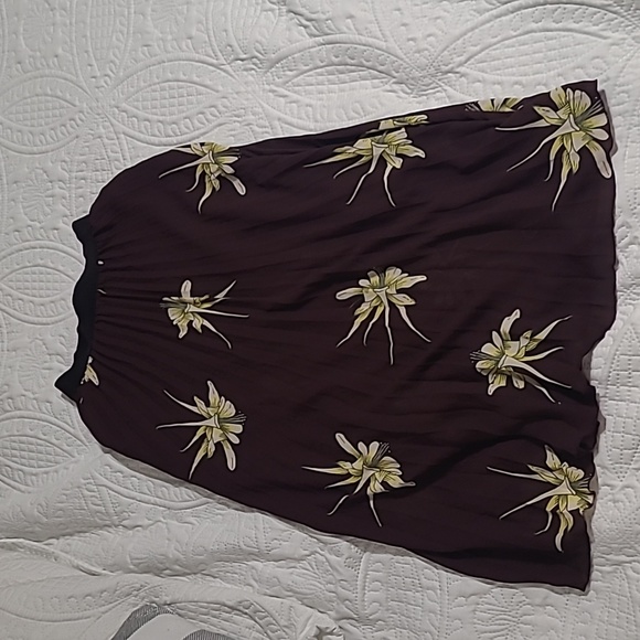 ☀️H&M eggplant chiffon long skirt ✨️ perfect for spring! - Picture 6 of 6